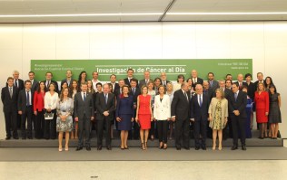 Reina Letizia asociación contra el cancer