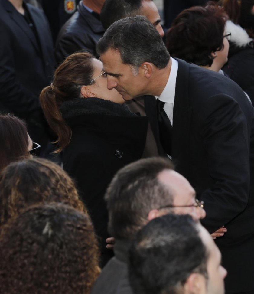 reyes_funeral_policia_20151215_15c_interior