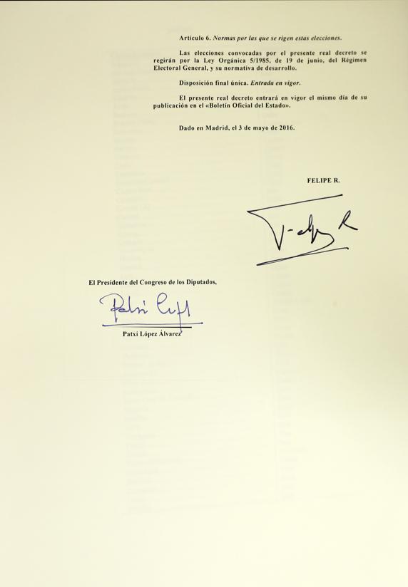 rey firma elcciones3