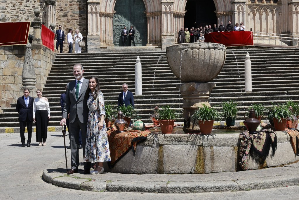 El Rey en su visita Guadalupe junto a la Reina: “Recordamos con orgullo y  emoción la importancia de Guadalupe para la historia de España, de la  Hispanidad y su vínculo con la